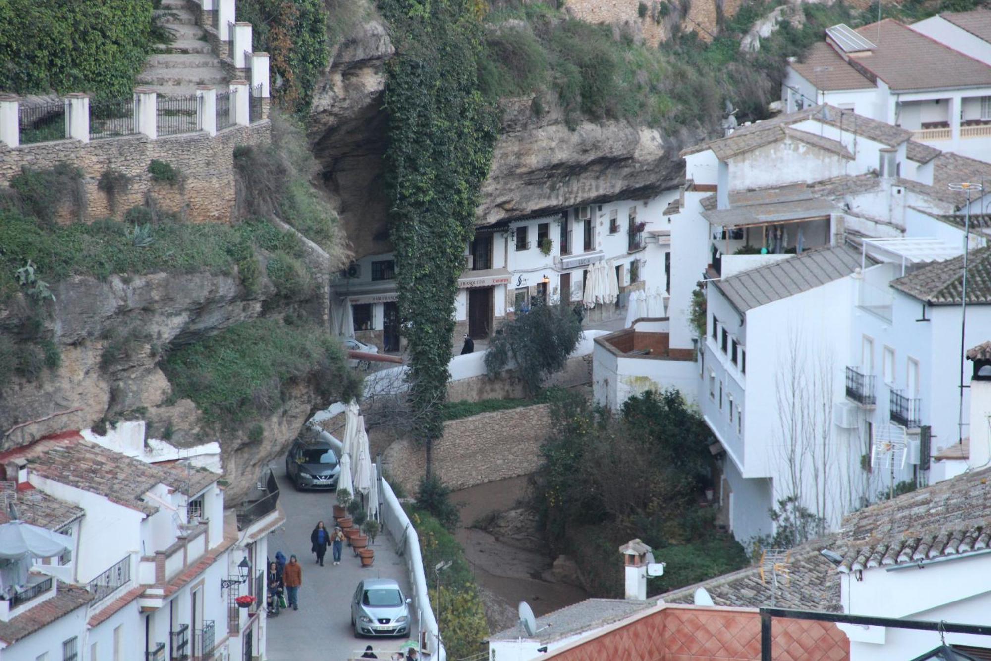 Апартаменты Atico De La Miel Setenil De Las Bodegas Экстерьер фото